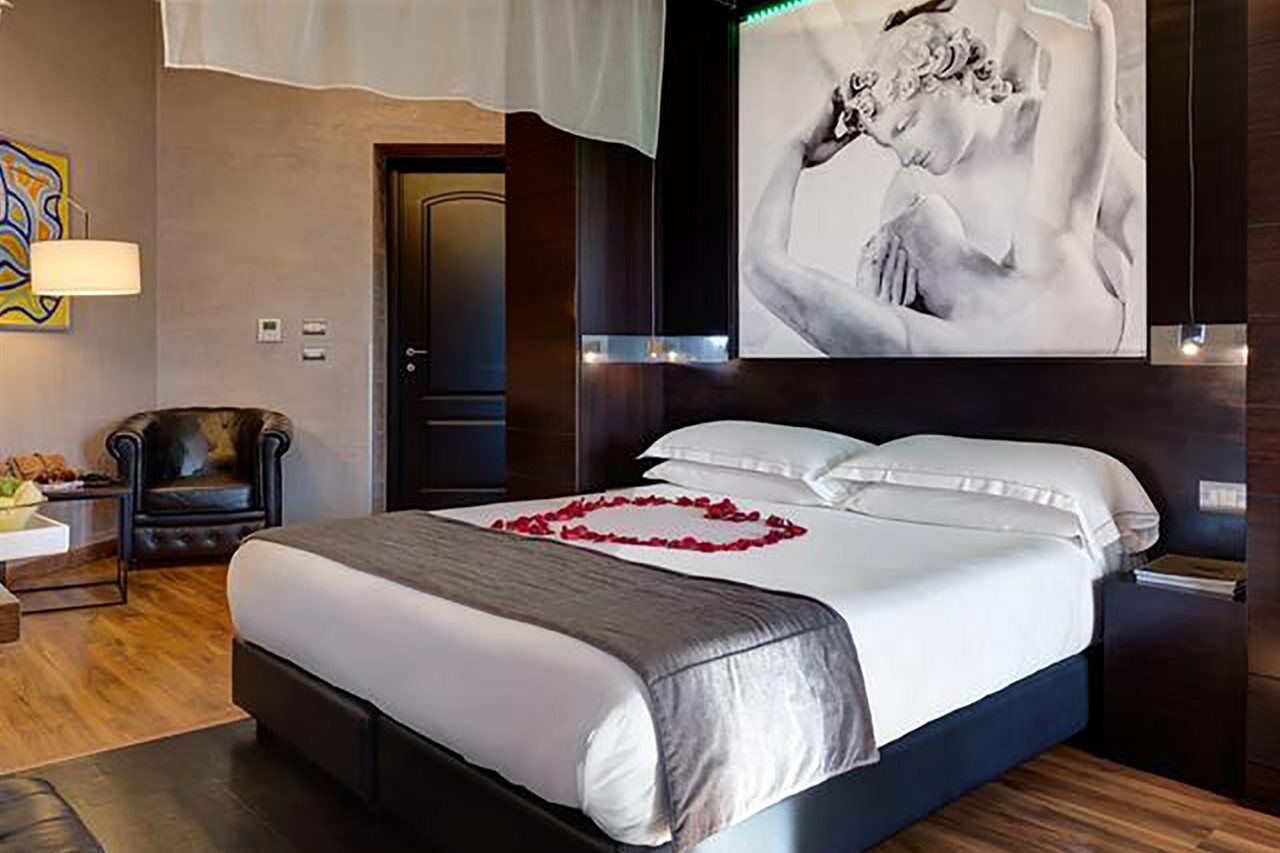 Dharma Luxury Hotel Rome Bagian luar foto